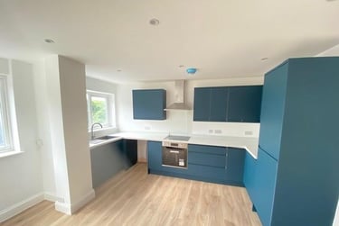 3 bed flat, Wesley Avenue, Peverell, Plymouth, PL34RA - Image 1